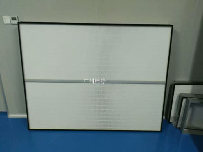 HEPA高效過濾網(wǎng)可廣泛用于光學(xué)電子、LCD液晶制造，生物醫(yī)藥、精密儀器、飲料食品，PCB印刷等行業(yè)無塵凈化車間的空調(diào)末端送風(fēng)處。