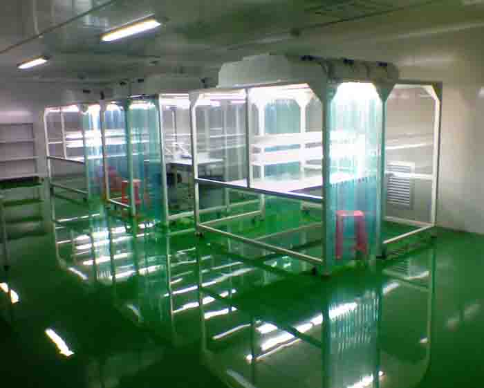 潔凈棚材質(zhì)的選取直接關(guān)系到潔凈棚的性能和壽命。